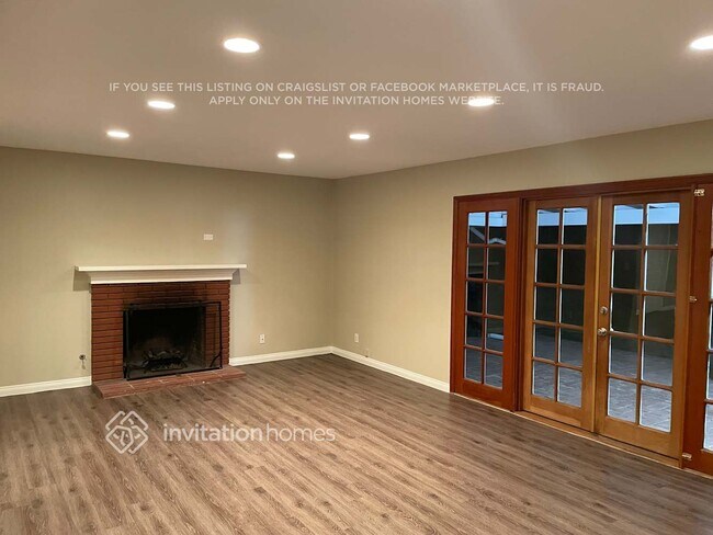 Building Photo - 829 Calle Catalpa