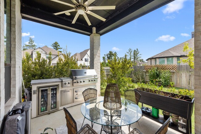 Building Photo - 17910 McClary Cardinal Dr