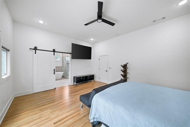 Building Photo - 1846 Rogers Ave SW