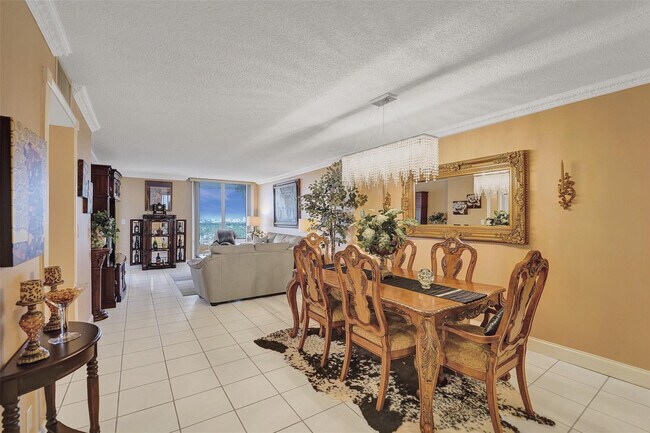 Building Photo - 1600 S Ocean Dr