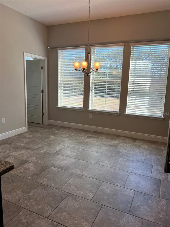 Building Photo - 2924 Lobelia Dr