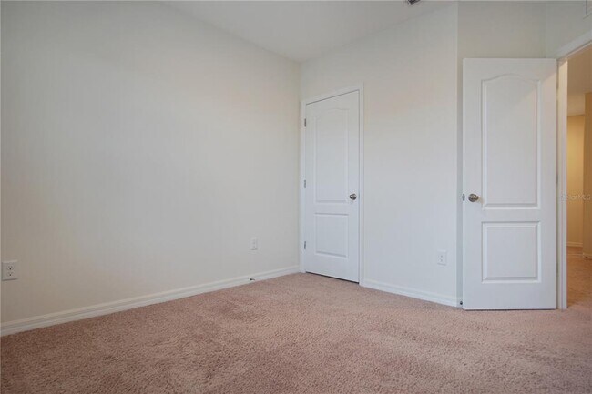 Building Photo - 467 Arbor Lakes Dr