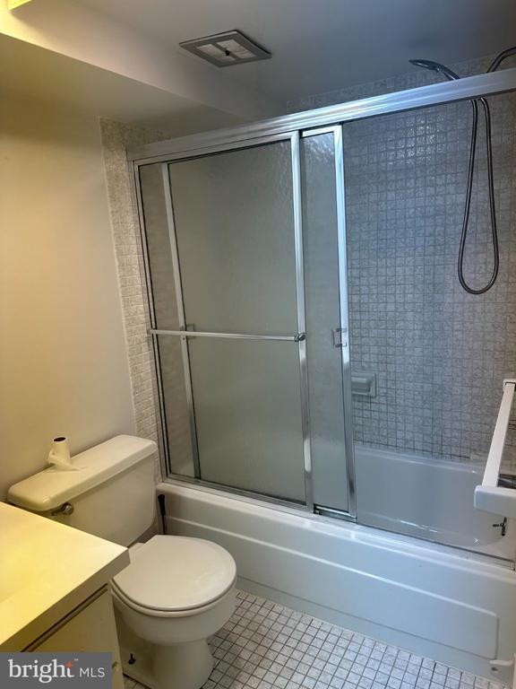 Building Photo - 100 West Ave