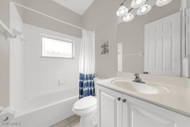 Building Photo - 28327 Hidden Lake Dr