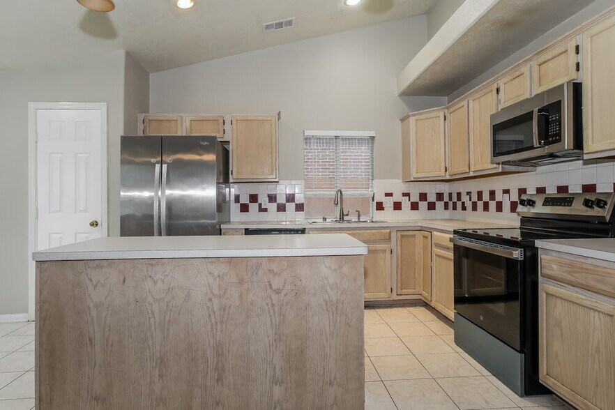 Building Photo - 19823 Indian Cherry Forest Ln