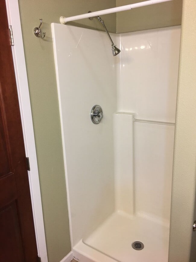 Building Photo - 2781 Spring Blvd