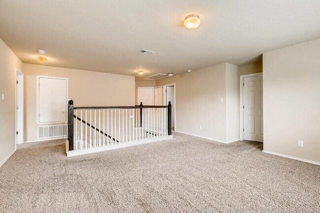 Building Photo - 2940 Mistywood Ln