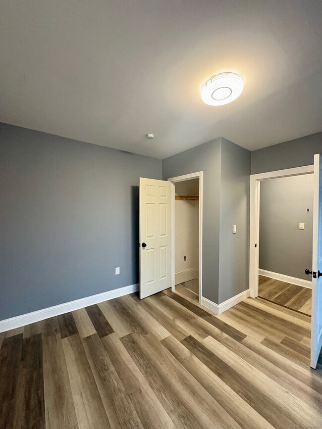 Building Photo - 8 Read St