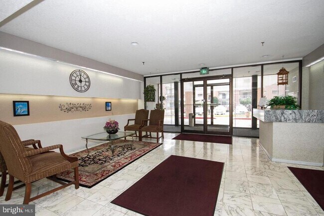 Building Photo - 7202 Rockland Hills Dr