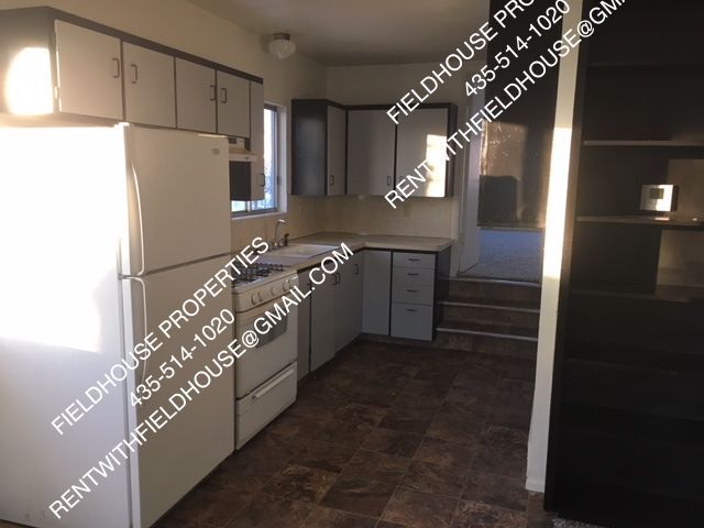 Building Photo - 42 E 400 S