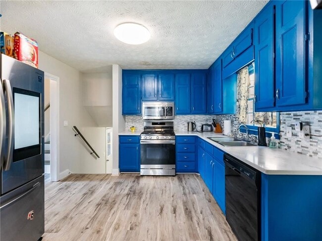 Building Photo - 443 Rhett Dr