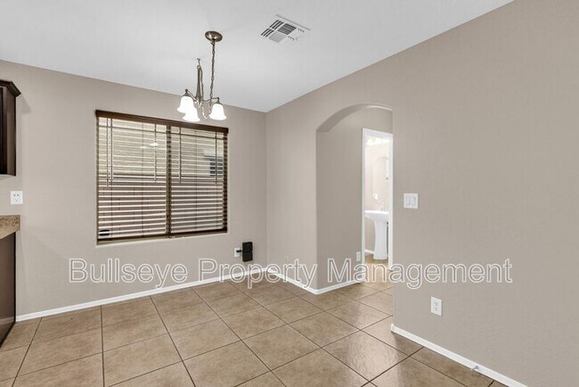 Building Photo - 2581 S Penrose Dr