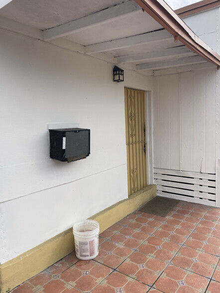 Building Photo - 3131 W 16th Ave