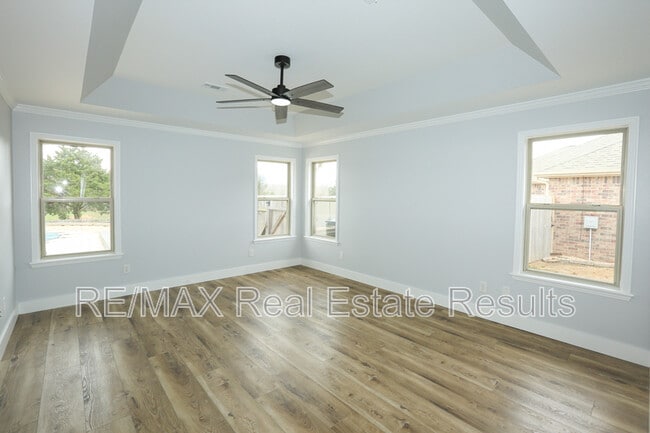 Building Photo - 57 Taylor Dr