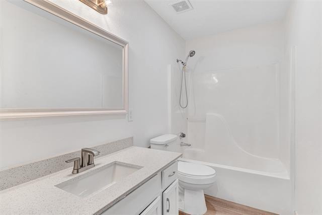 Building Photo - 4330 Forest Point Dr