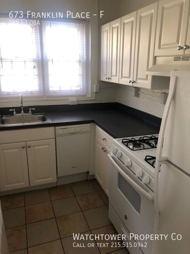 Building Photo - 673 Franklin Pl