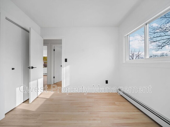 Building Photo - 414 Rose St