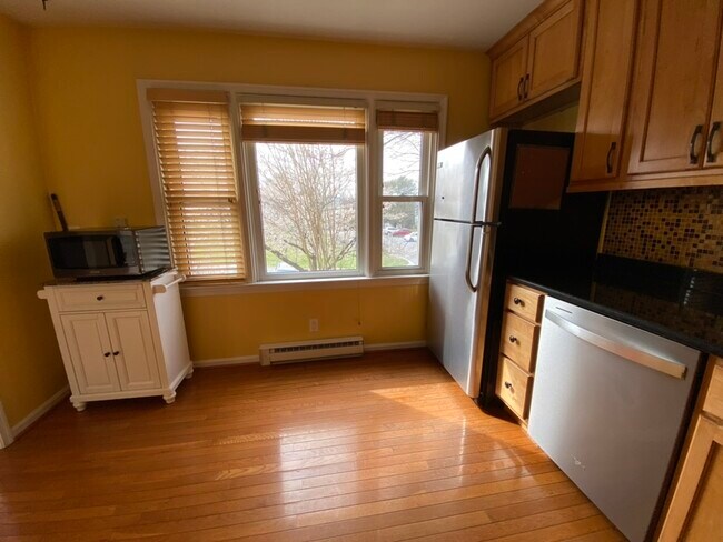 Building Photo - 73 Boileau Ct