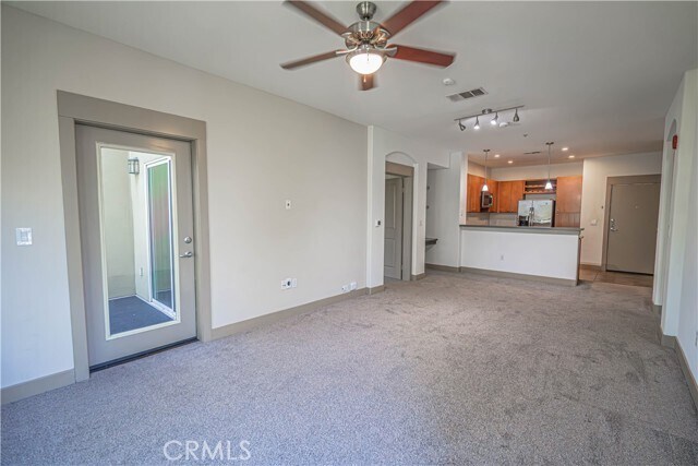 Building Photo - 24595 Town Center Dr