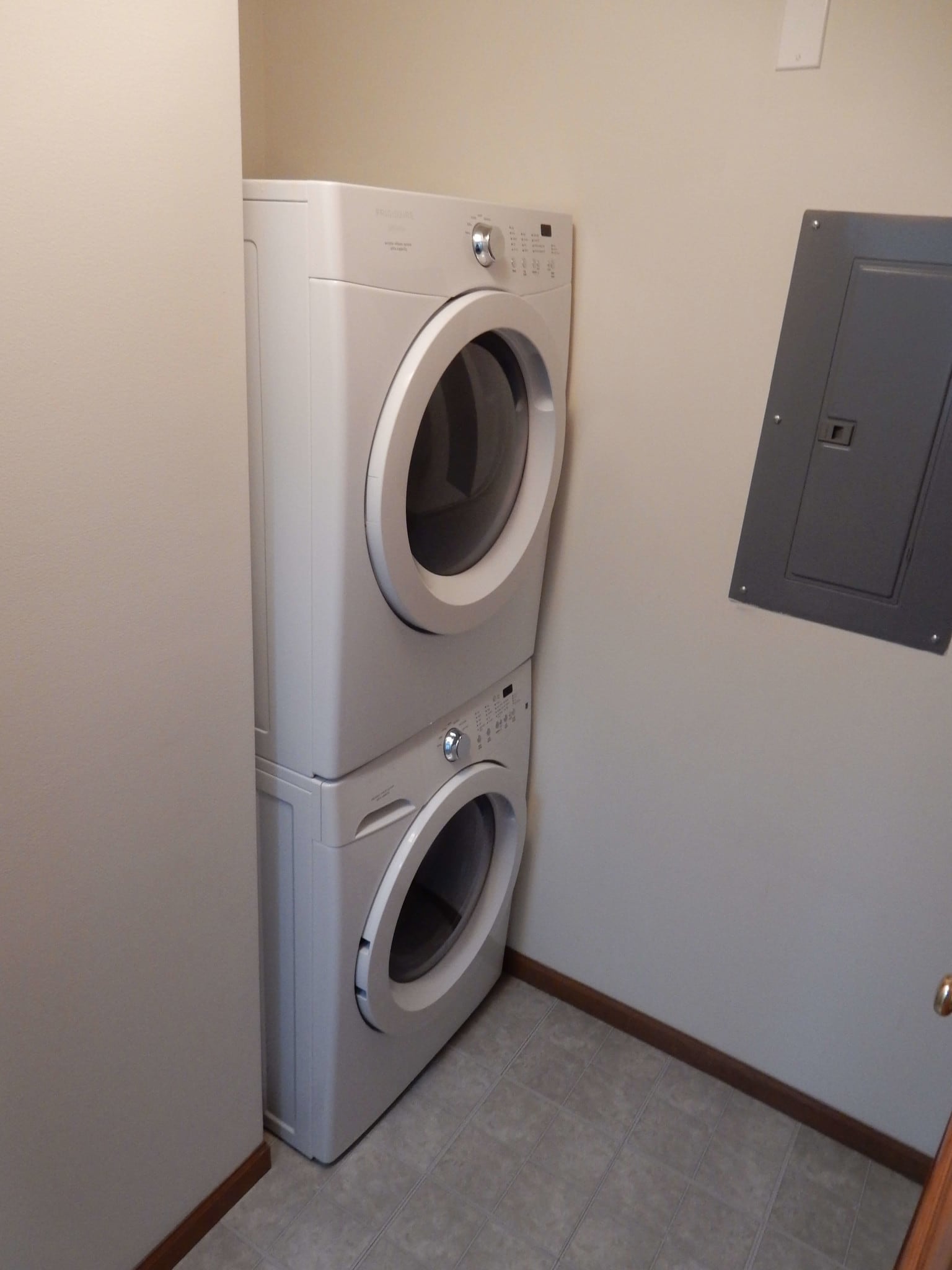 Building Photo - 1015 N 6th St