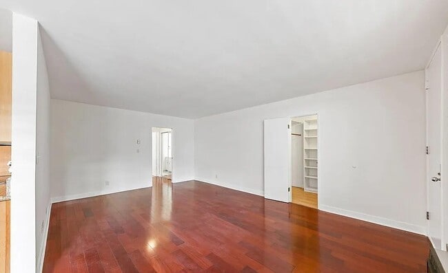 Building Photo - 1200 Flores St