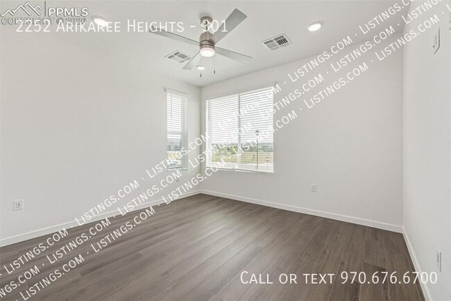 Building Photo - 2252 Arikaree Hts