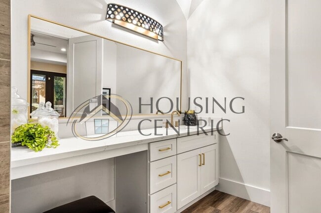 Building Photo - Breathtaking Luxury Custom Rental in Guard Gated Serrano Golf Community!!