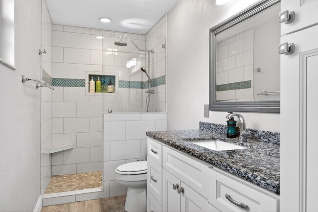 Building Photo - 4604 NW 44th Pl