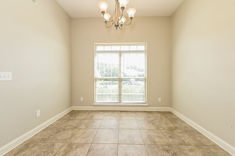 Building Photo - 45 Clover St