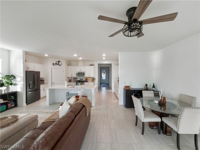 Building Photo - 18347 Ridgeline Dr