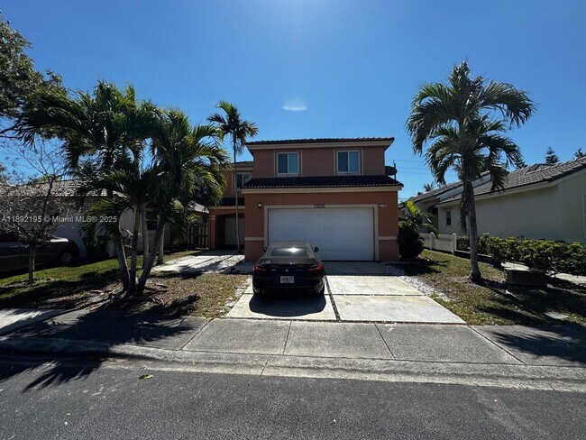 Primary Photo - 10470 SW 16th St