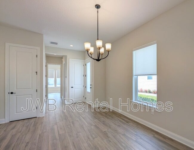 Building Photo - 75 Carousel Dr