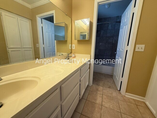 Building Photo - 7769 Heathston Ct