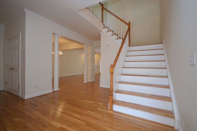 Building Photo - 103 Grande Dr