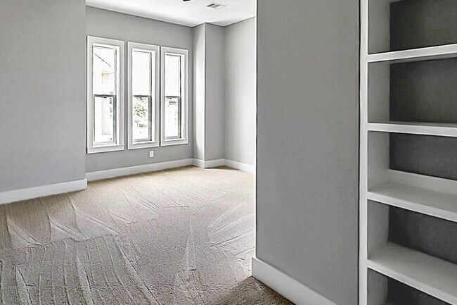 Building Photo - 4849 Benning Dr