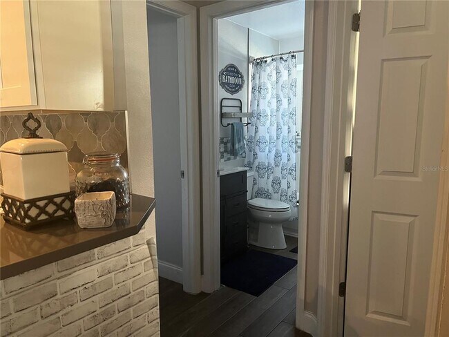 Building Photo - 5100 Burchette Rd