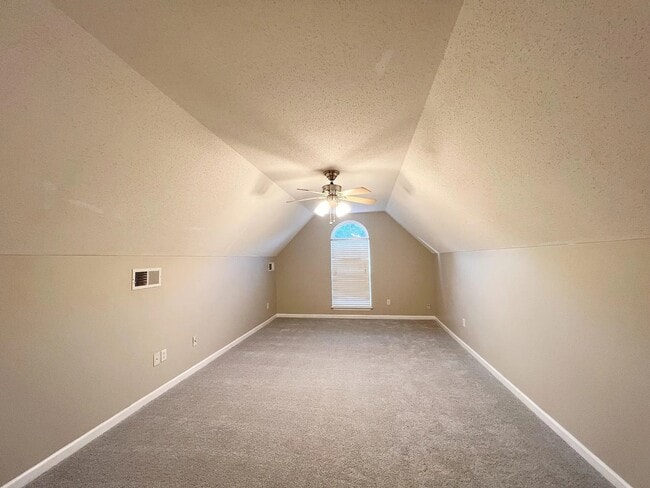 Building Photo - 504 Timber Walk Dr