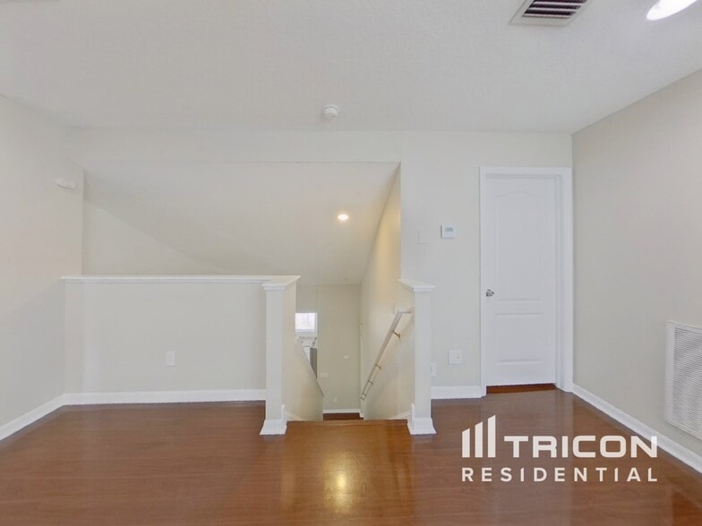 Building Photo - 9346 Black Thorn Loop