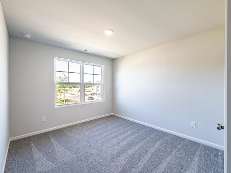Building Photo - 235 Nahunta Dr