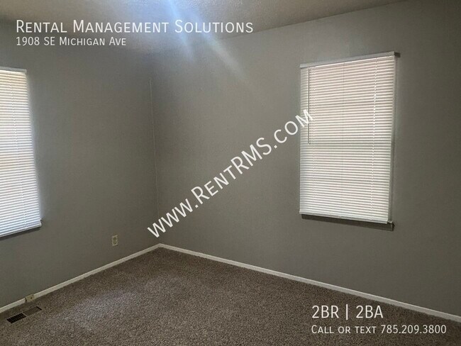 Building Photo - 1908 SE Michigan Ave