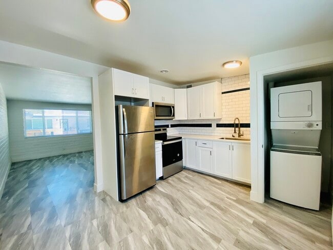 Primary Photo - 1/2 Off First Full Month's Rent Move In Special! Spacious design meets modern living in this priv...