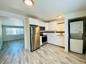 Building Photo - Modern living in this completely updated 2...