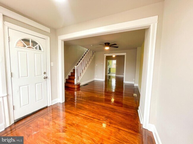 Building Photo - 6818 Wyncote Ave