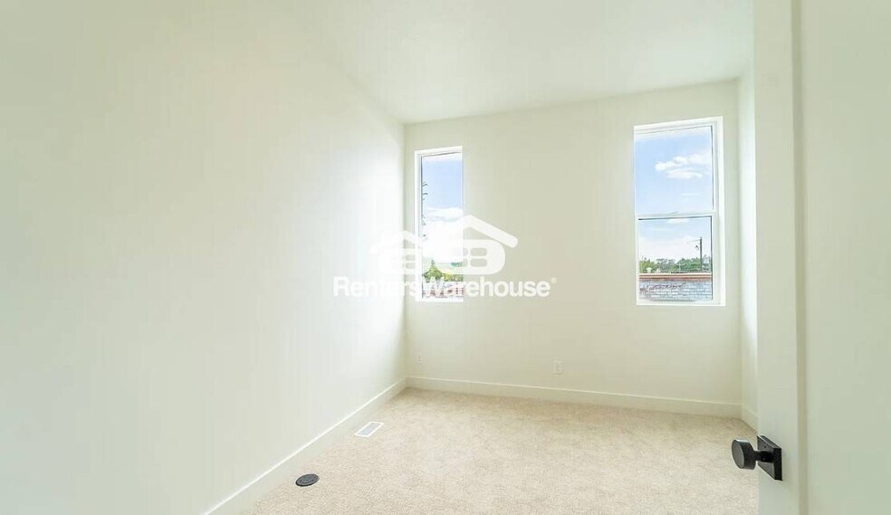 Building Photo - 544 N 600 W