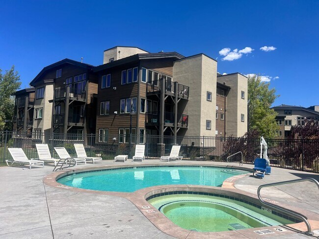 Building Photo - Crestview Condo - Kimball Junction
