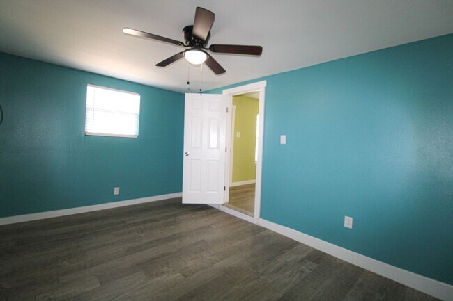 Building Photo - 2950 Lasses Blvd