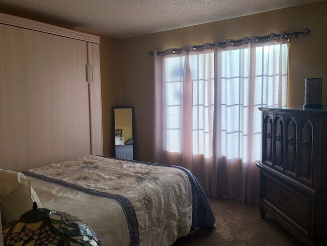 Building Photo - Lovely Golf Course Home Available May through October 2026, in Leisure World a 45+ Active Adult R...