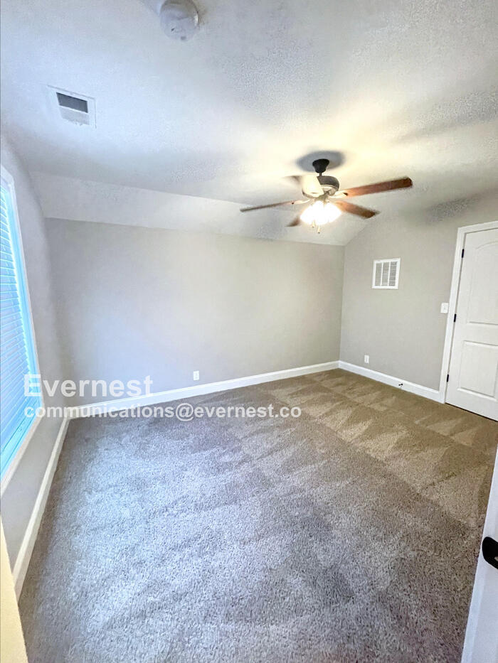 Building Photo - 1030 Garner Hills Dr