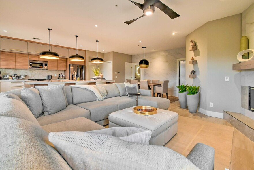 Building Photo - 11500 E Cochise Dr