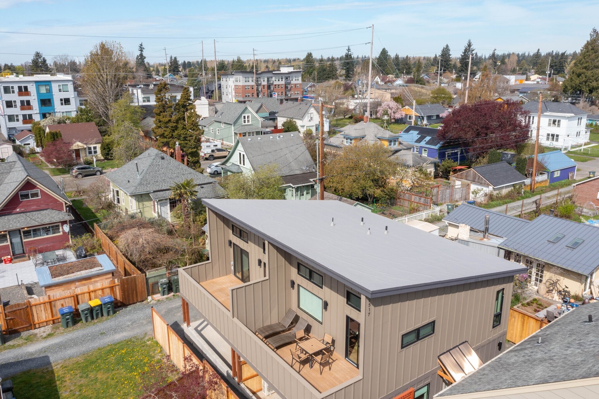 Building Photo - 2517 Vallette St